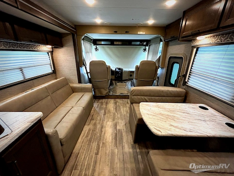 2022 Thor Freedom Traveler A29 RV Photo 2
