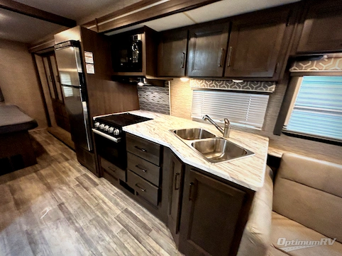 2022 Thor Freedom Traveler A29 RV Photo 4
