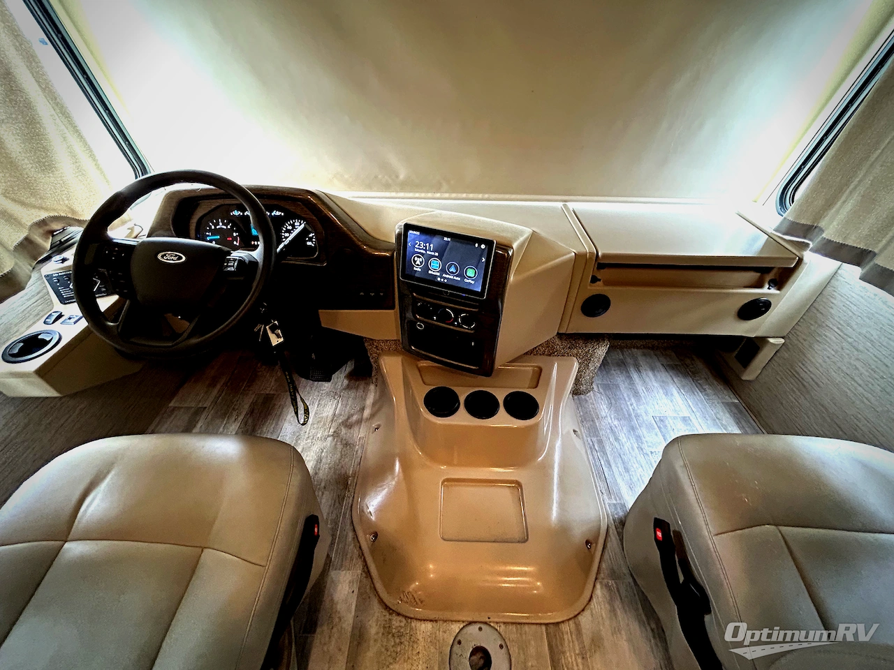 2022 Thor Freedom Traveler A29 Photo 8