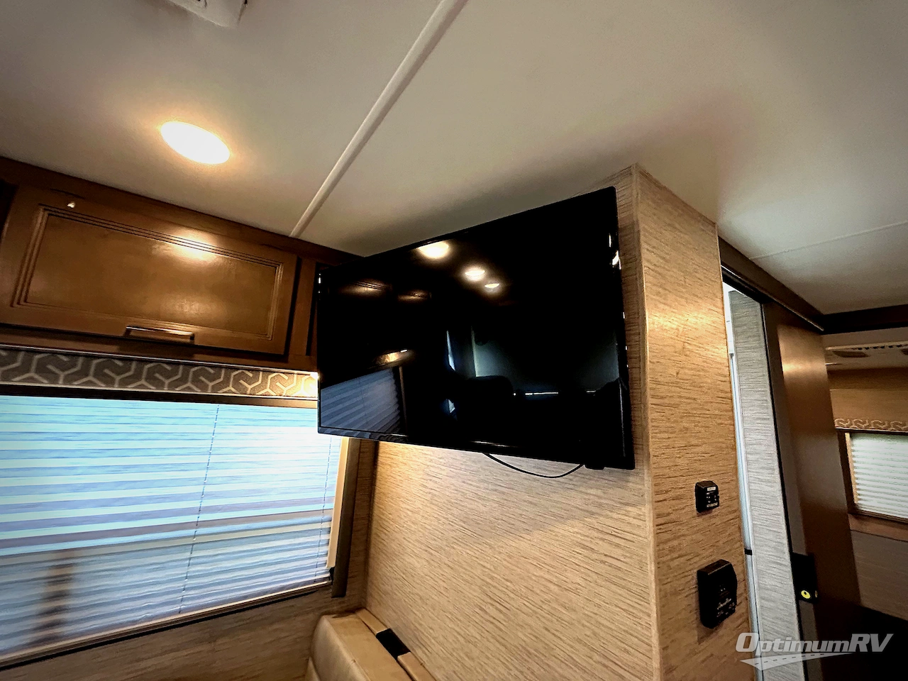 2022 Thor Freedom Traveler A29 Photo 11