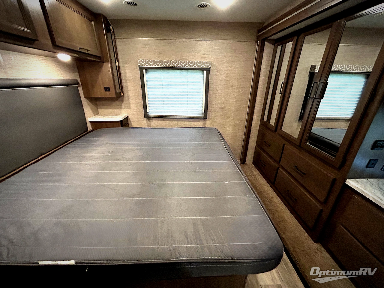 2022 Thor Freedom Traveler A29 Photo 16