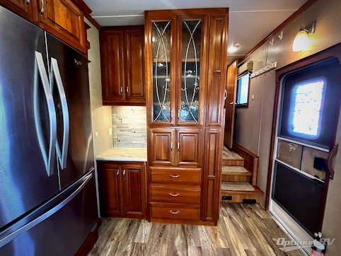 2017 DRV Luxury Suites Mobile Suites 38RSSA RV Photo 2