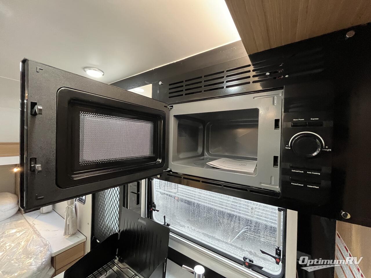 2025 Black Series Camper Black Series Camper HQ15 Photo 13