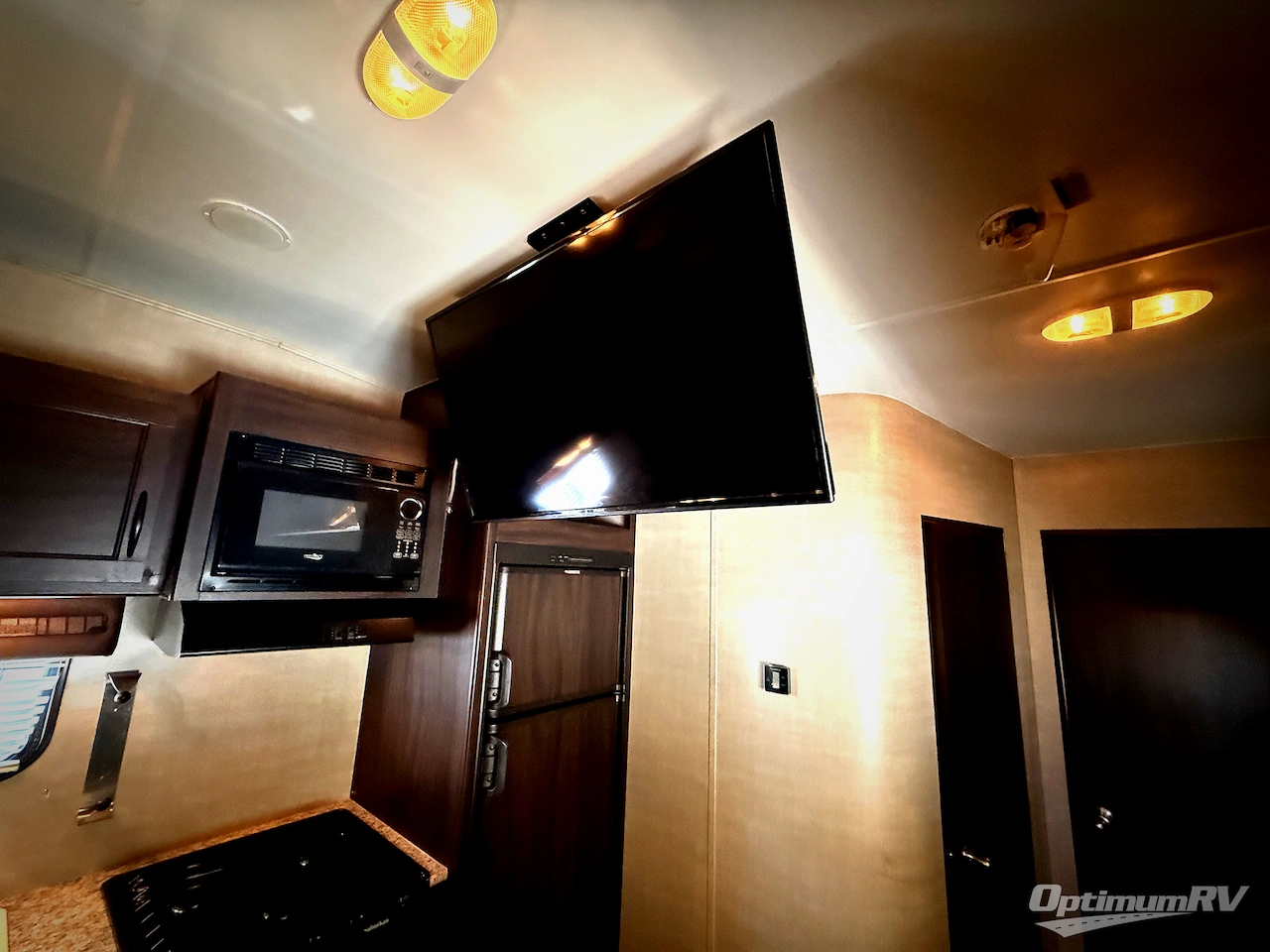2019 Pacific Coachworks Rage'n 2213 Photo 14