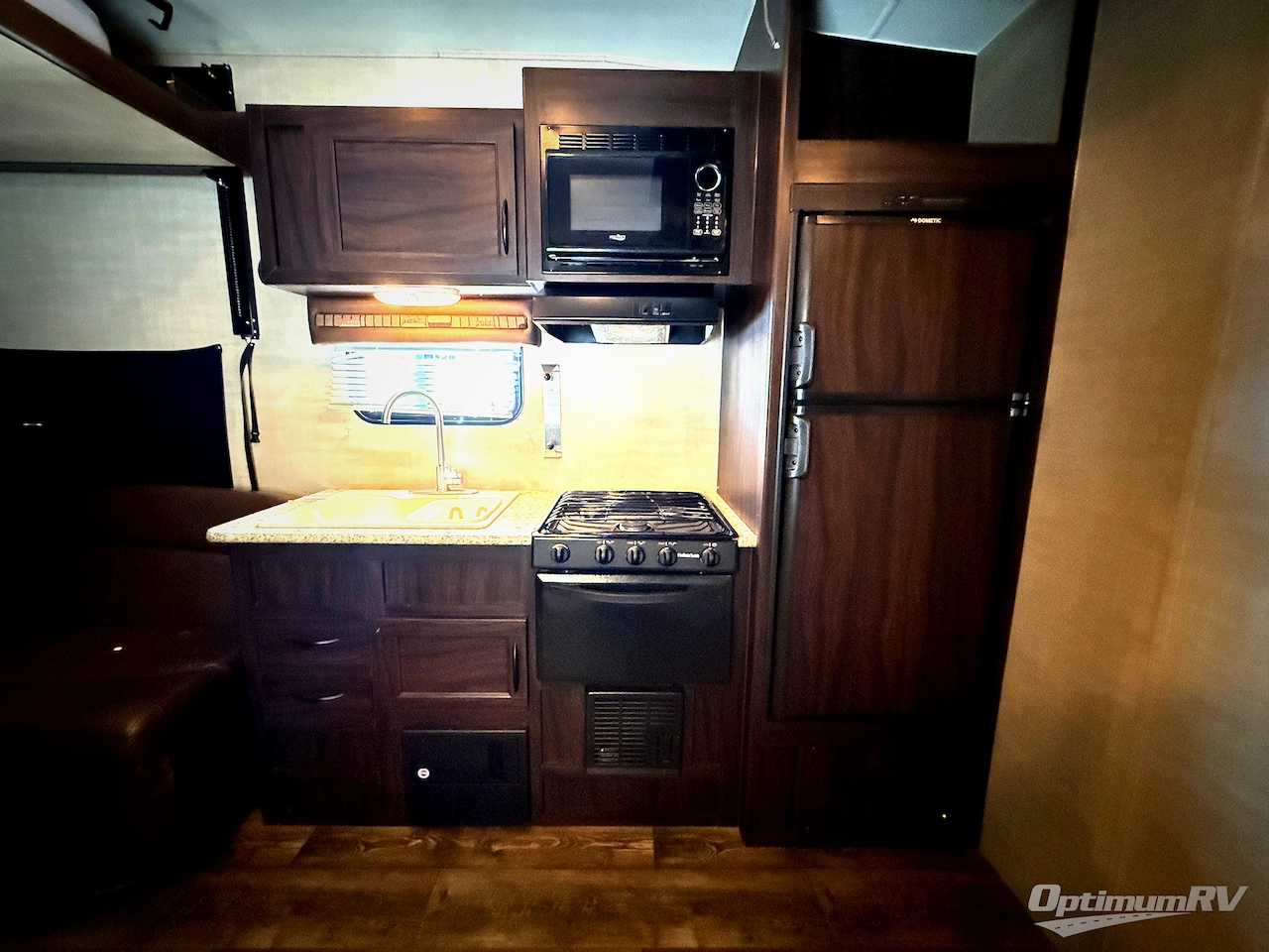 2019 Pacific Coachworks Rage'n 2213 Photo 15