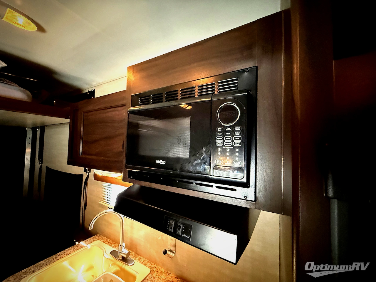 2019 Pacific Coachworks Rage'n 2213 Photo 17