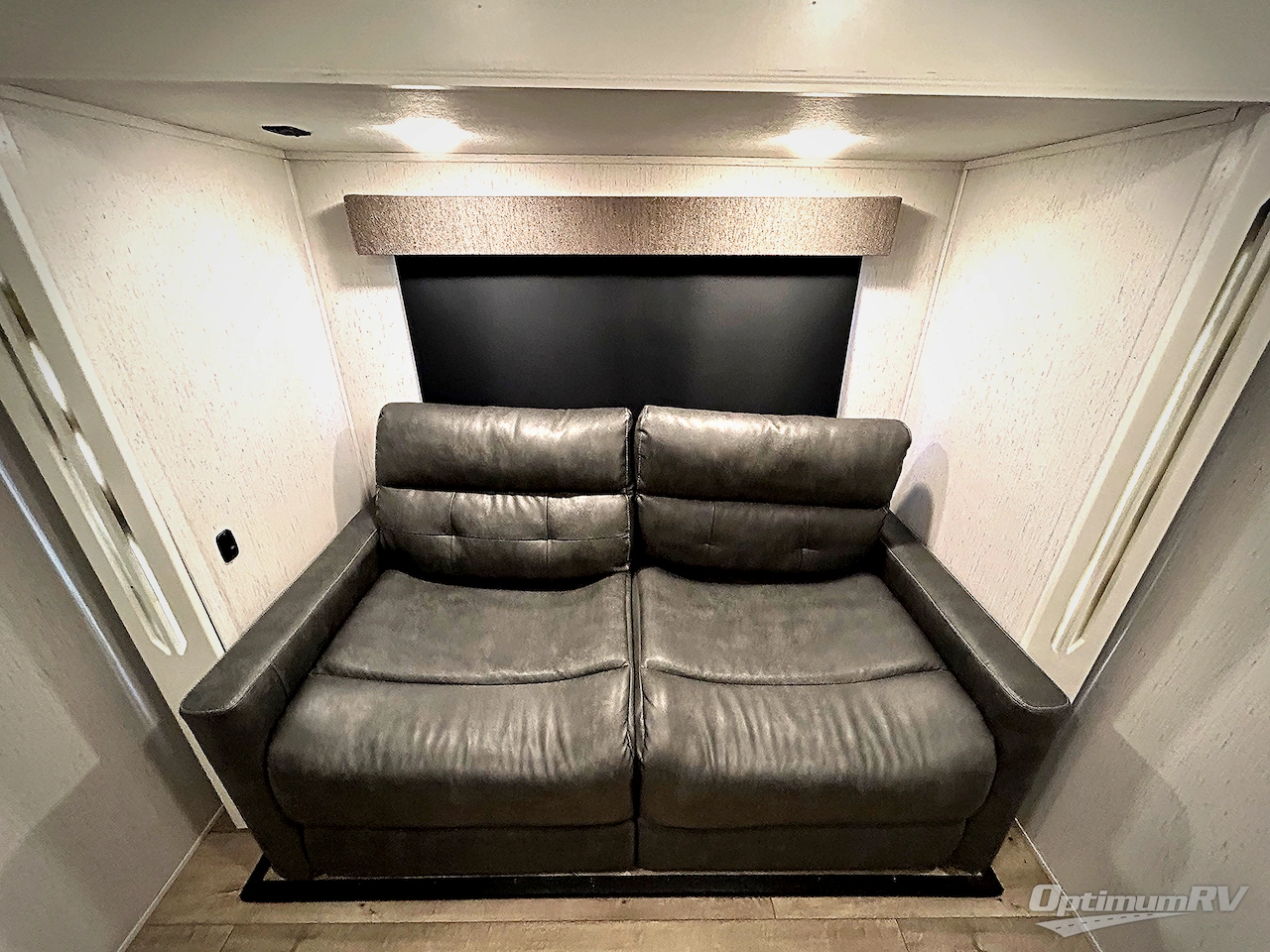 2022 Dutchmen Astoria 3553MBP Photo 18