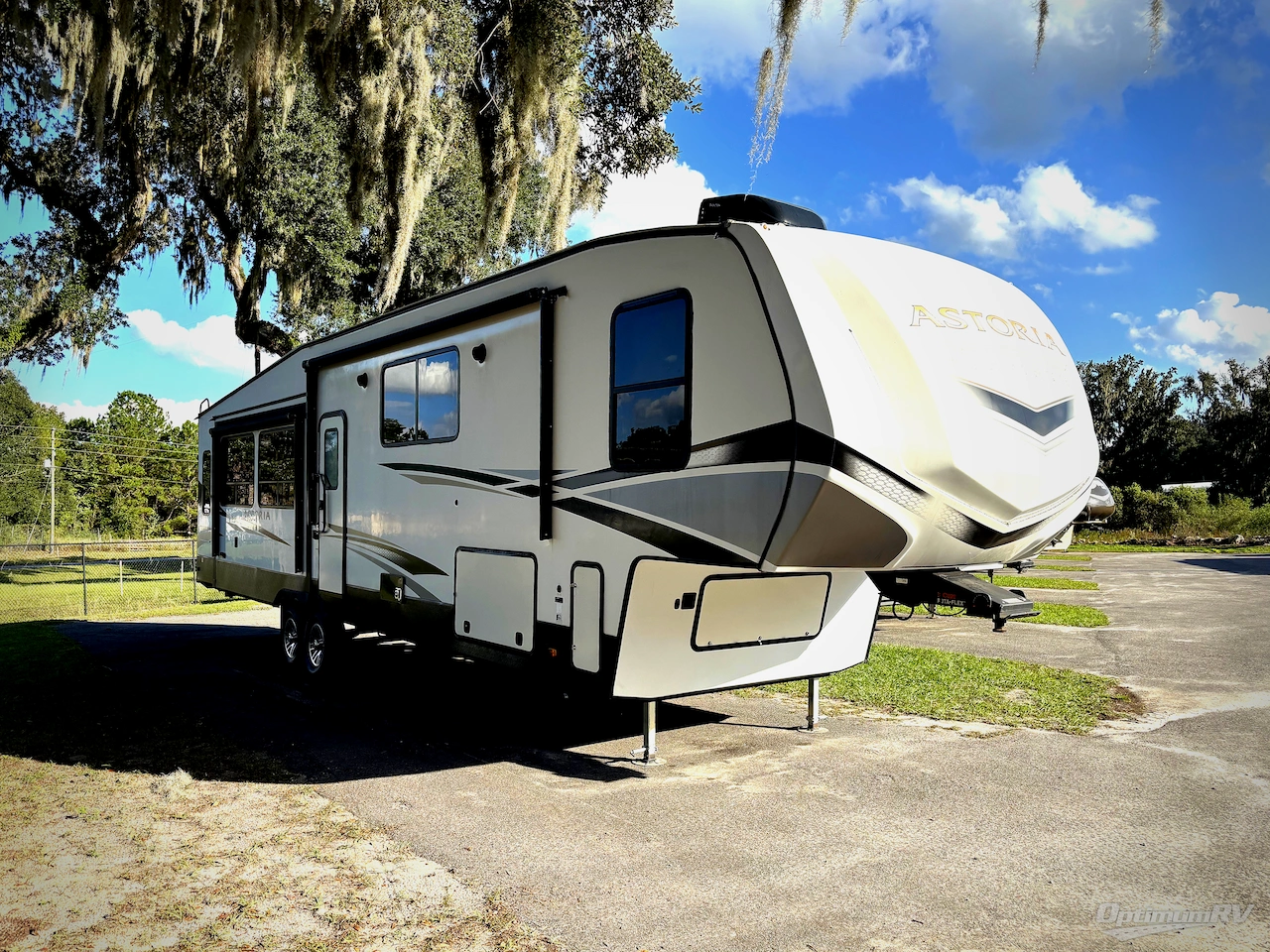 2022 Dutchmen Astoria 3553MBP Photo 1
