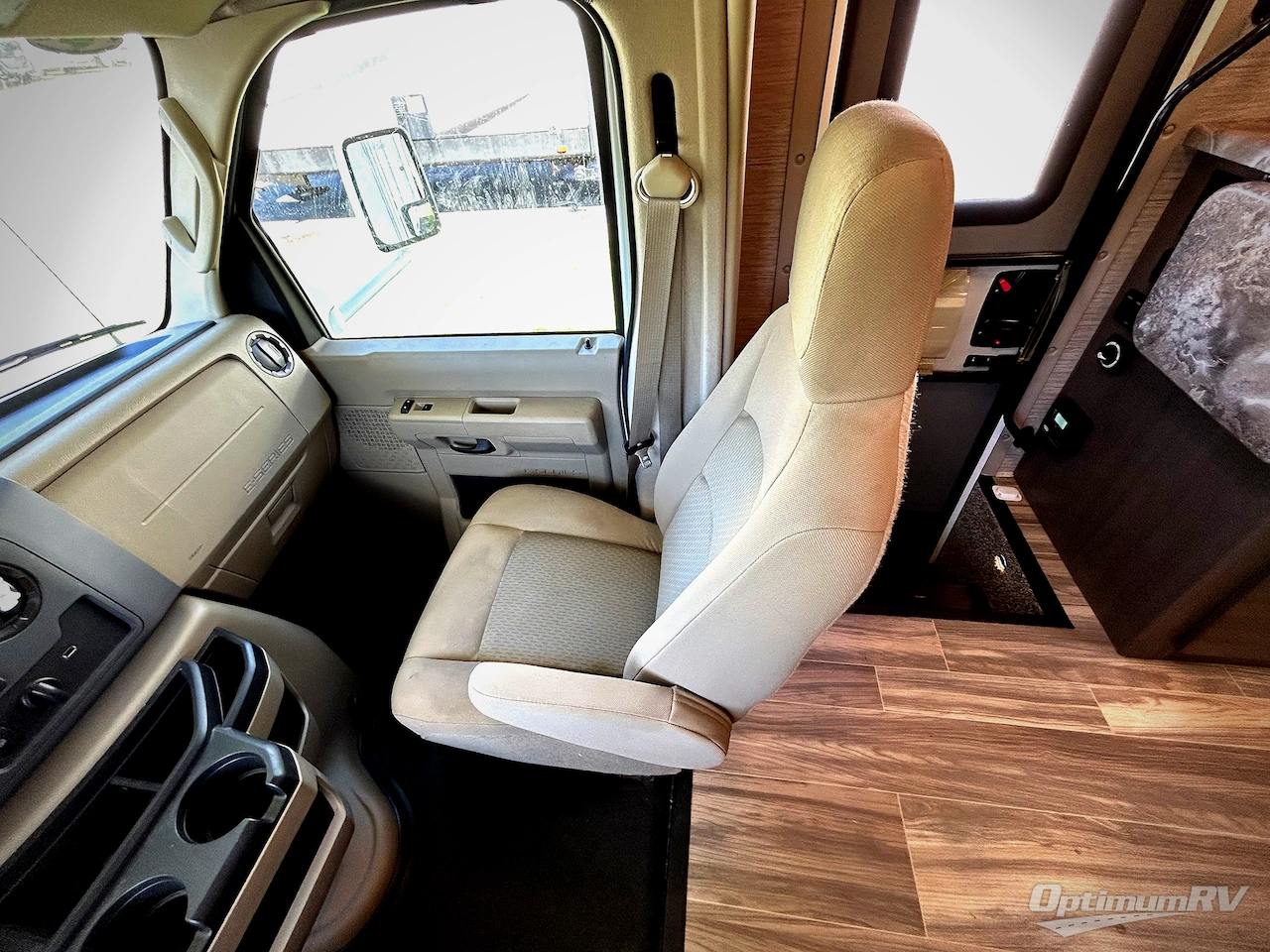 2023 Thor Four Winds 22E Photo 8