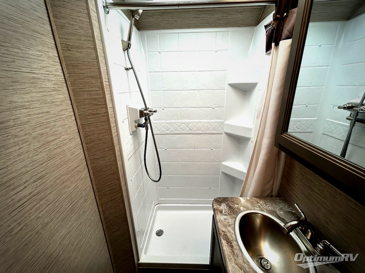 2023 Thor Four Winds 22E Photo 17