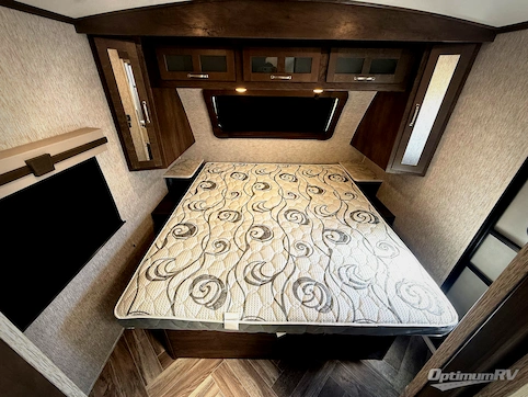 2021 Dutchmen Astoria 3203BH RV Photo 4