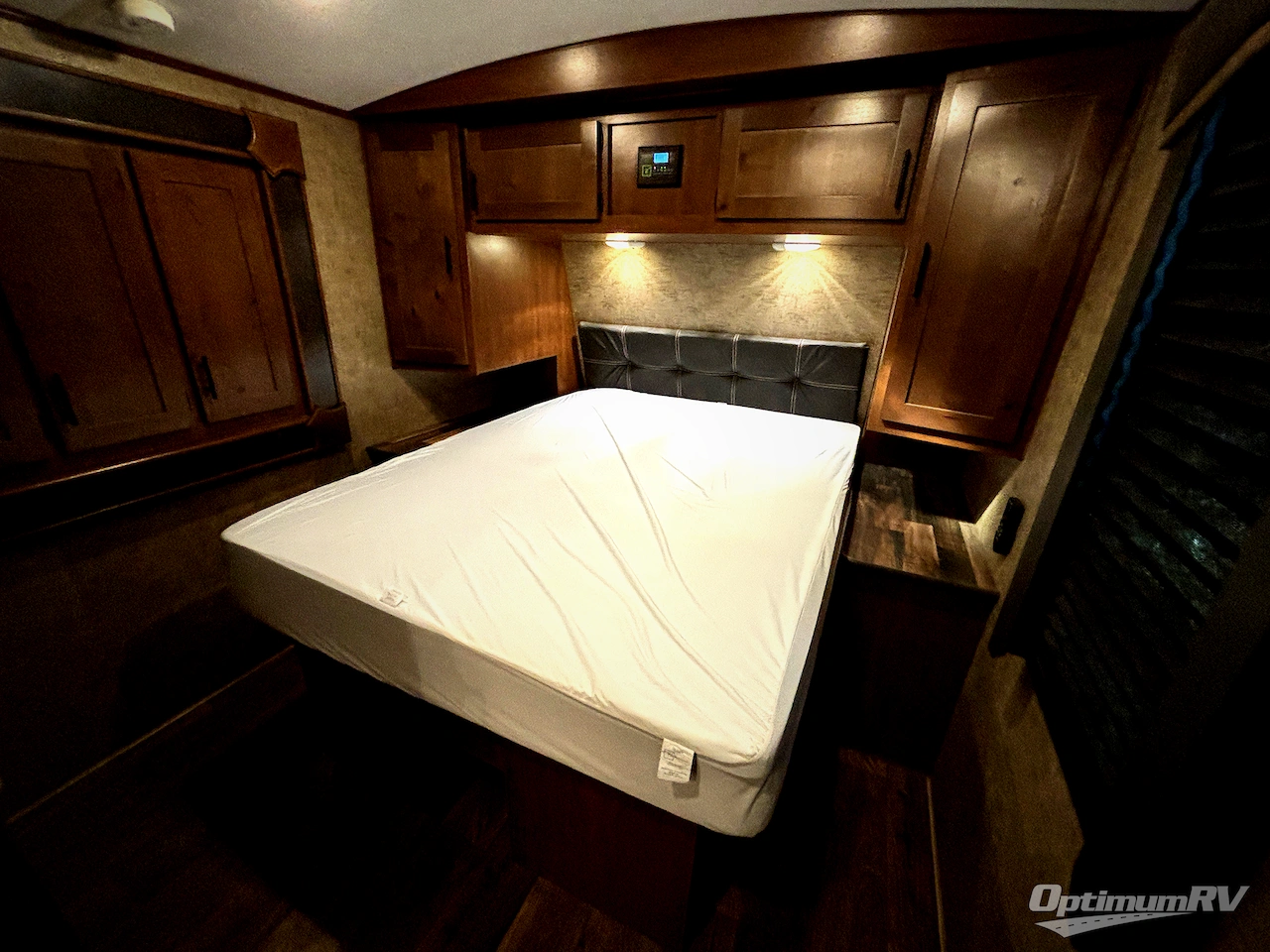 2023 Outdoors RV Black Stone Mountain Series 250RDS Photo 8