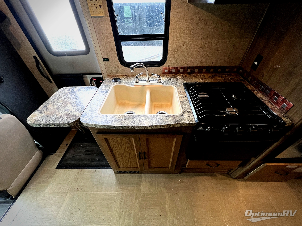 2017 Coachmen Prism 2150LE Photo 14