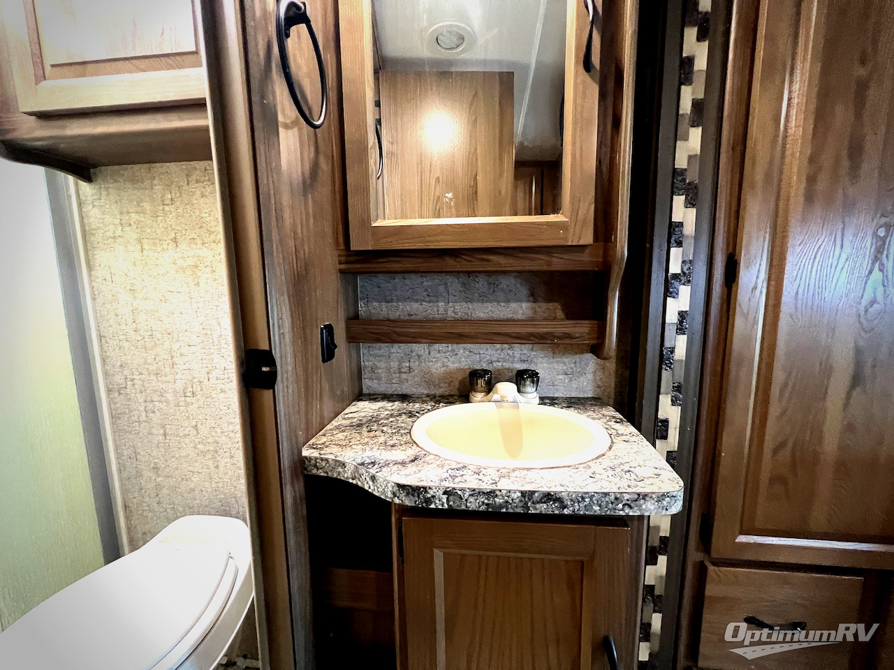 2017 Coachmen Prism 2150LE Photo 23