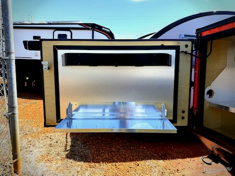 2025 Gear Hub Gear Hub 93X RV Photo 4