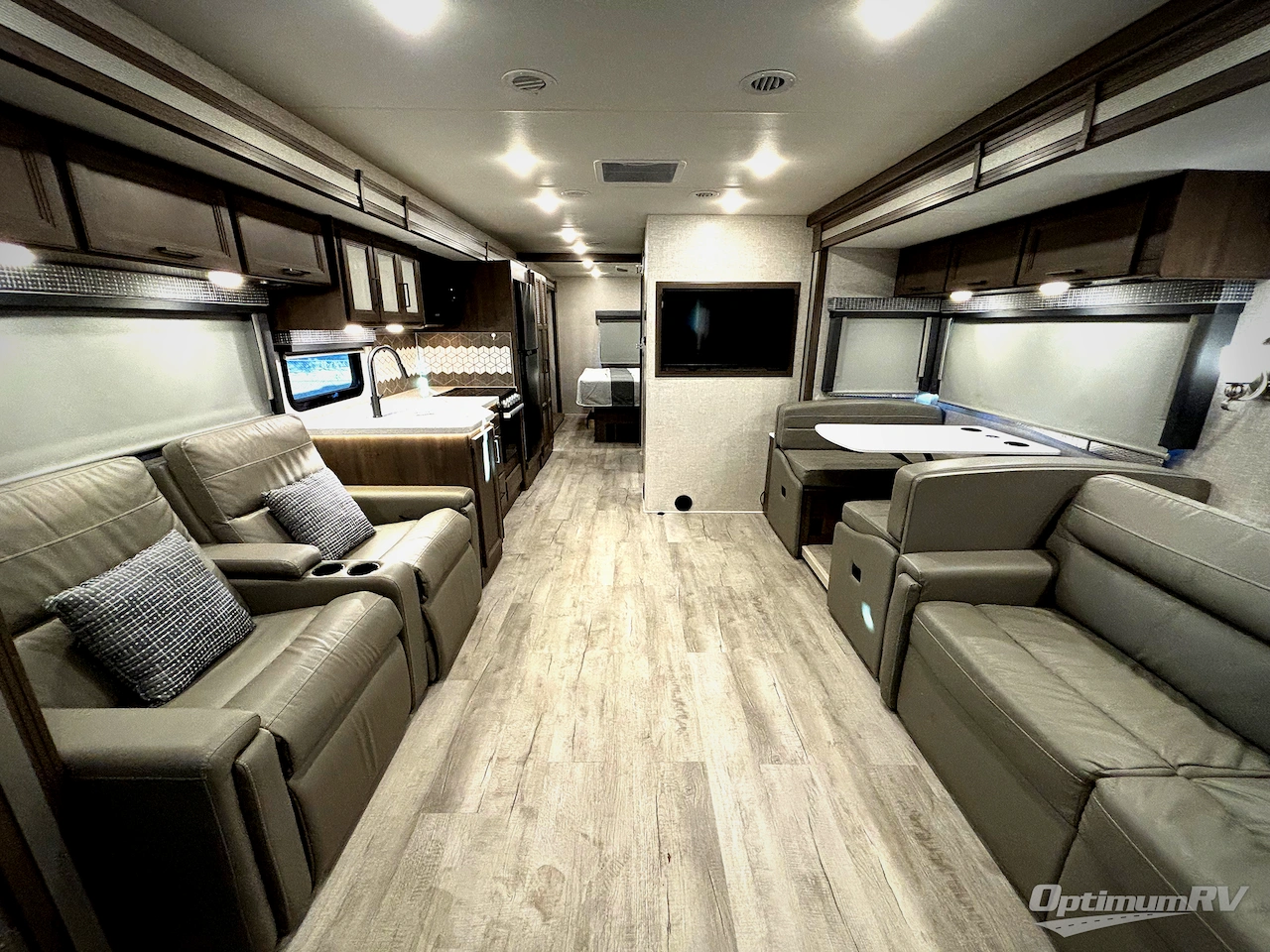 2023 Thor Windsport 34R Photo 3