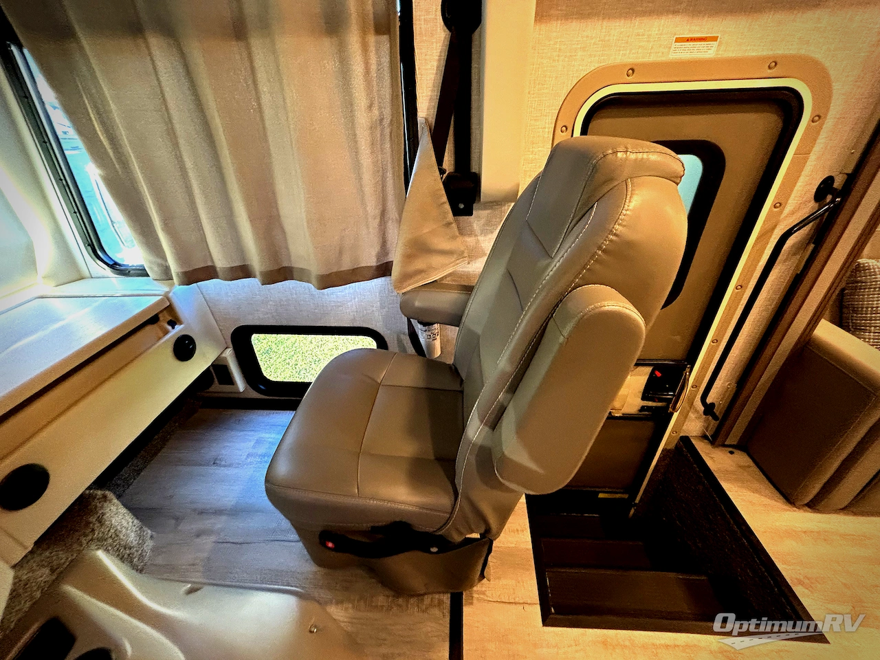 2023 Thor Windsport 34R Photo 8