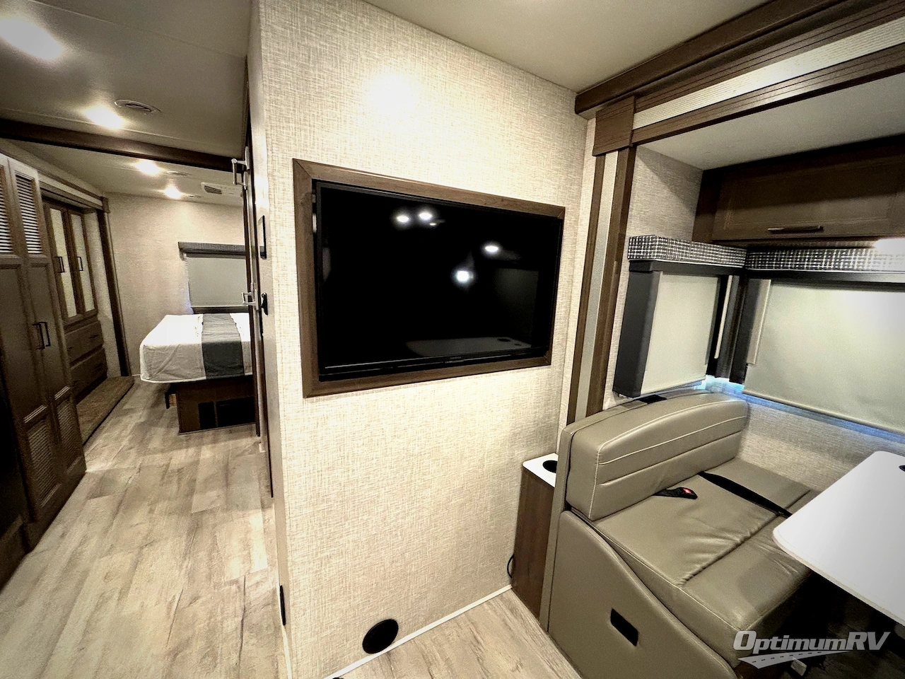 2023 Thor Windsport 34R Photo 11