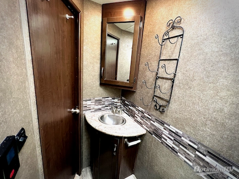 2020 Thor Four Winds Sprinter 24DS RV Photo 4