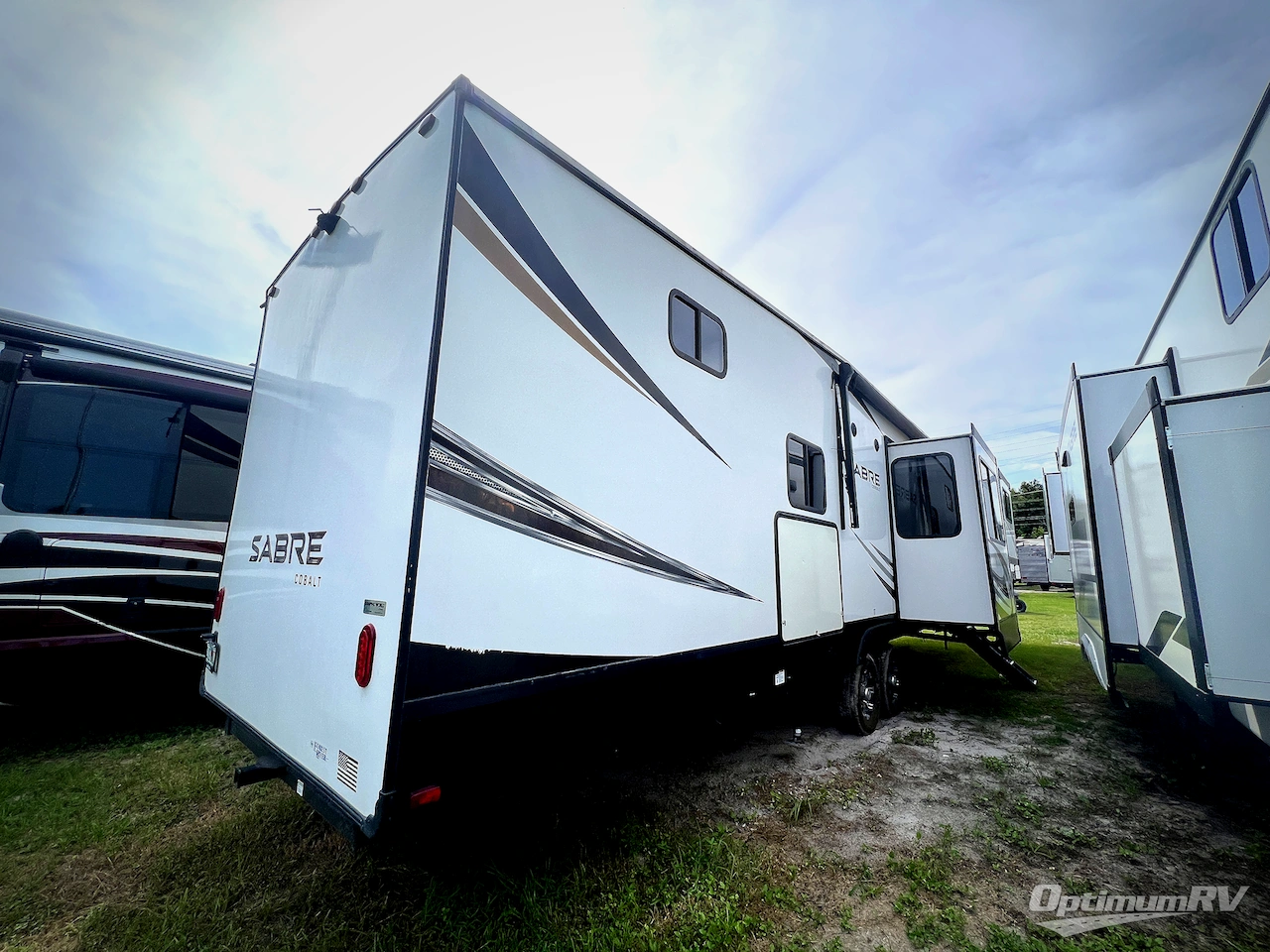 2021 Forest River Sabre 37FLH Photo 3