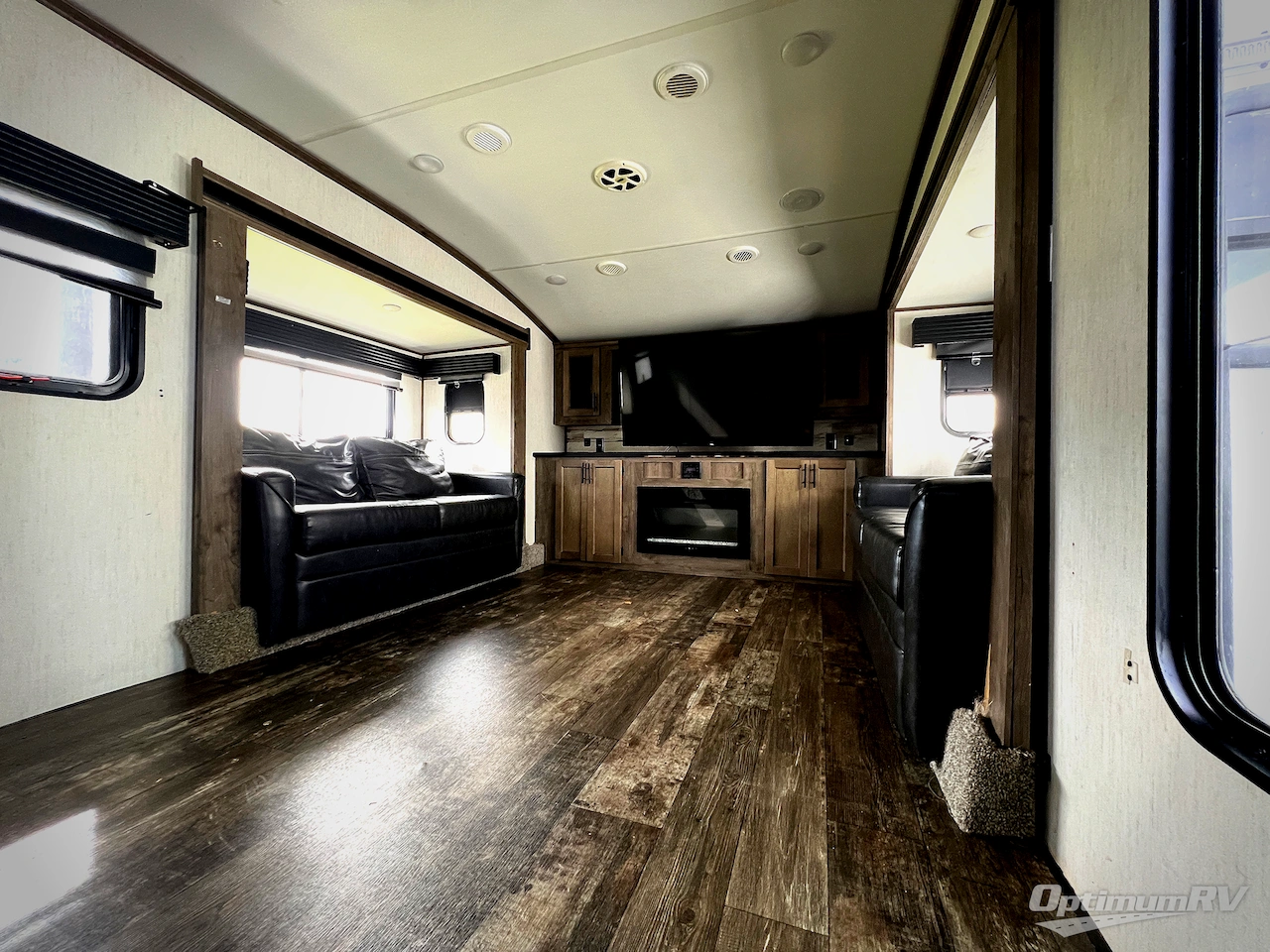 2021 Forest River Sabre 37FLH Photo 6