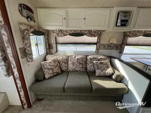2005 Keystone Outback 28FRLS RV Photo 2