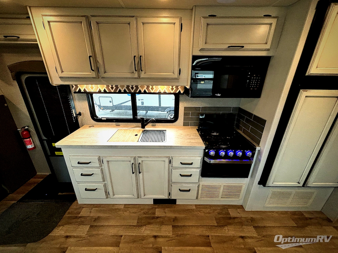 2021 Jayco Greyhawk 29MV Photo 8