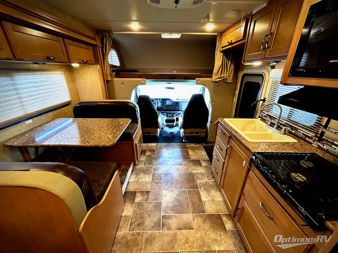 2016 Thor Four Winds 24C Photo 4