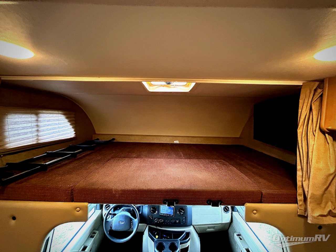 2016 Thor Four Winds 24C Photo 10