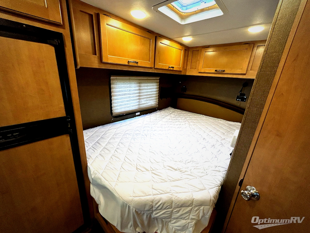 2016 Thor Four Winds 24C Photo 15