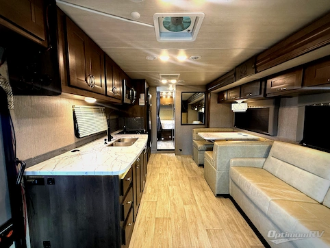 Used 2023 NeXus Phantom 31P Featured Photo