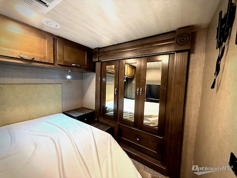 2023 NeXus Phantom 31P RV Photo 4