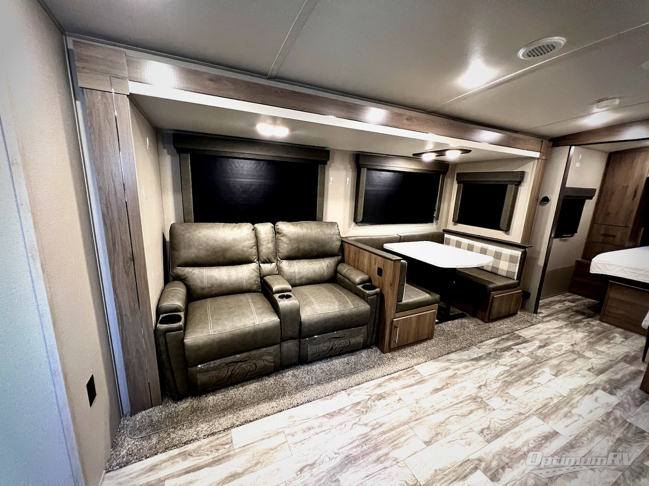 2021 Grand Design Imagine 2800BH Photo 9