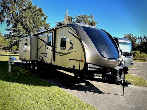 2017 Keystone Premier Ultra Lite 30RIPR RV Photo 4