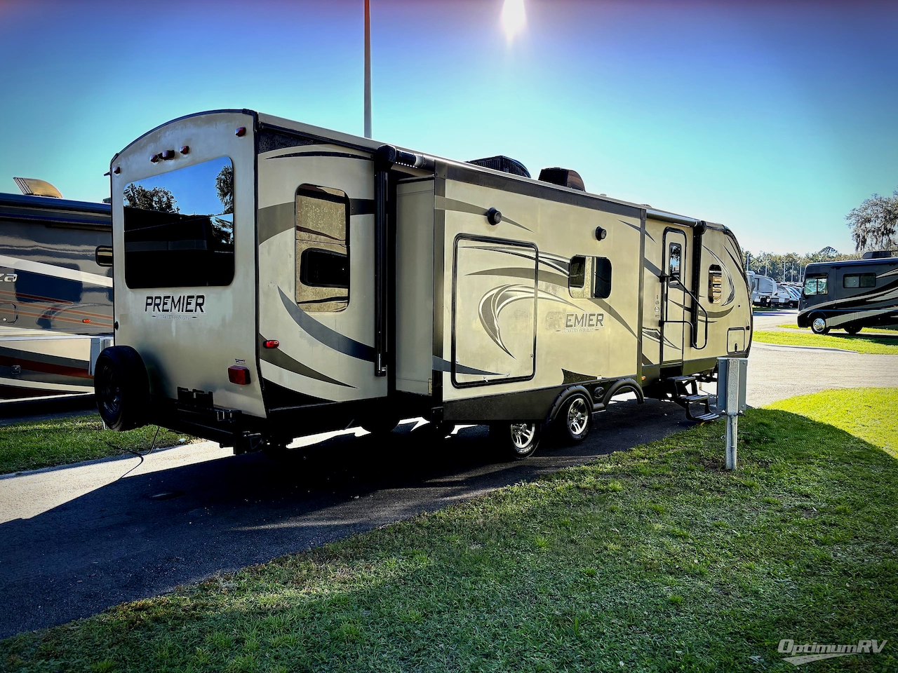 2017 Keystone Premier Ultra Lite 30RIPR Photo 36