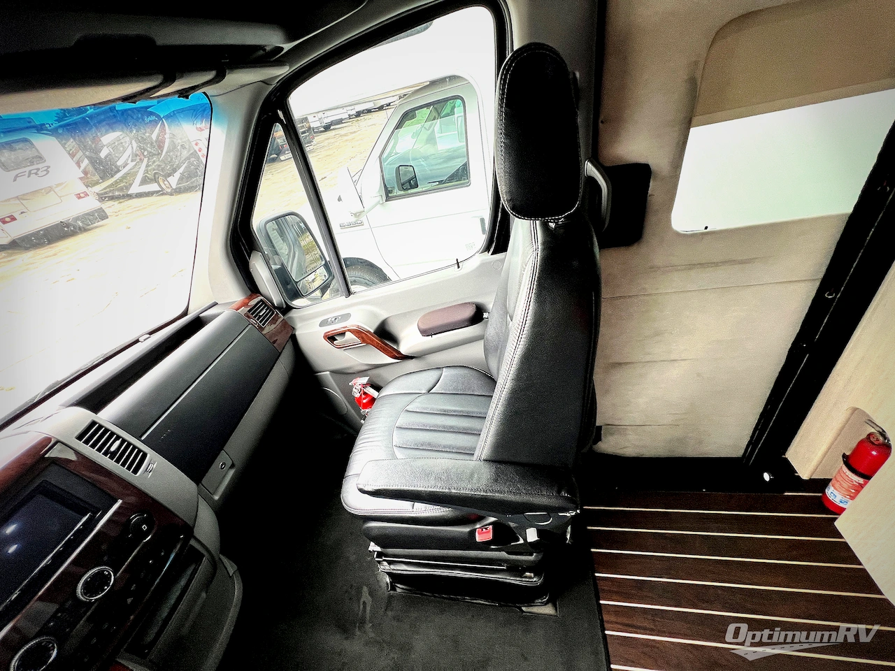 2016 Airstream Interstate Grand Tour EXT Grand Tour EXT Photo 9