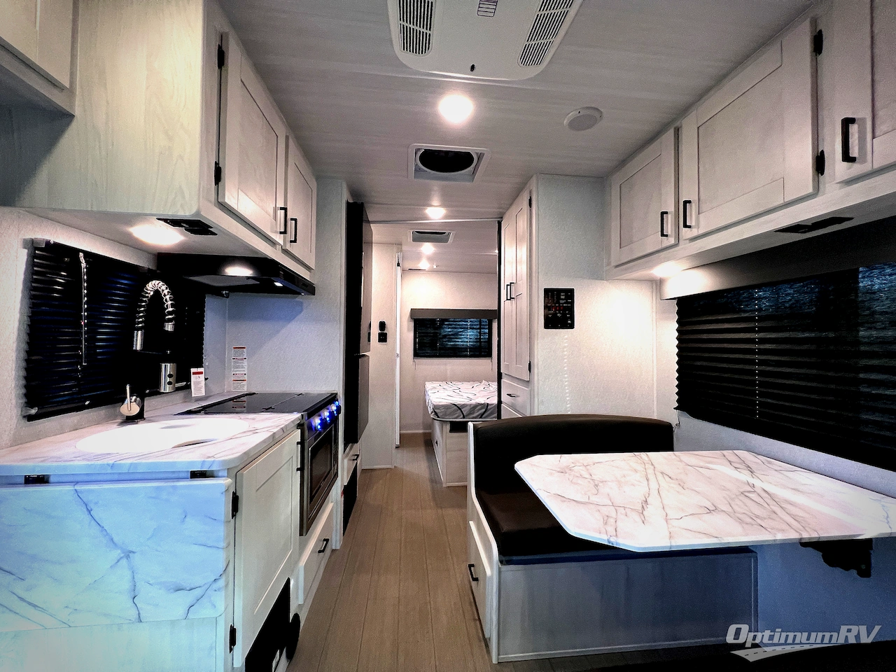 2025 East To West Entrada 2200S Photo 4