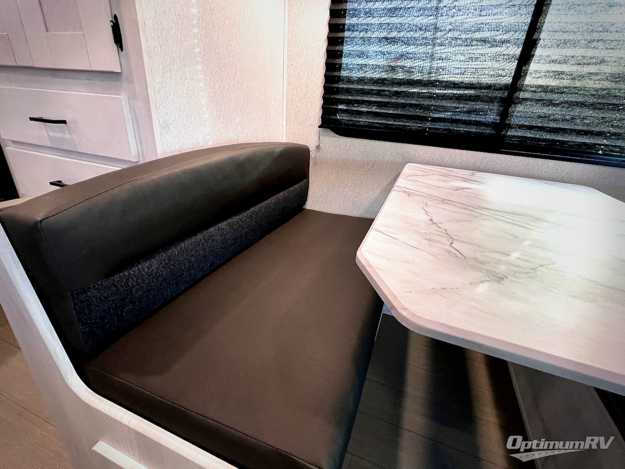 2025 East To West Entrada 2200S Photo 14