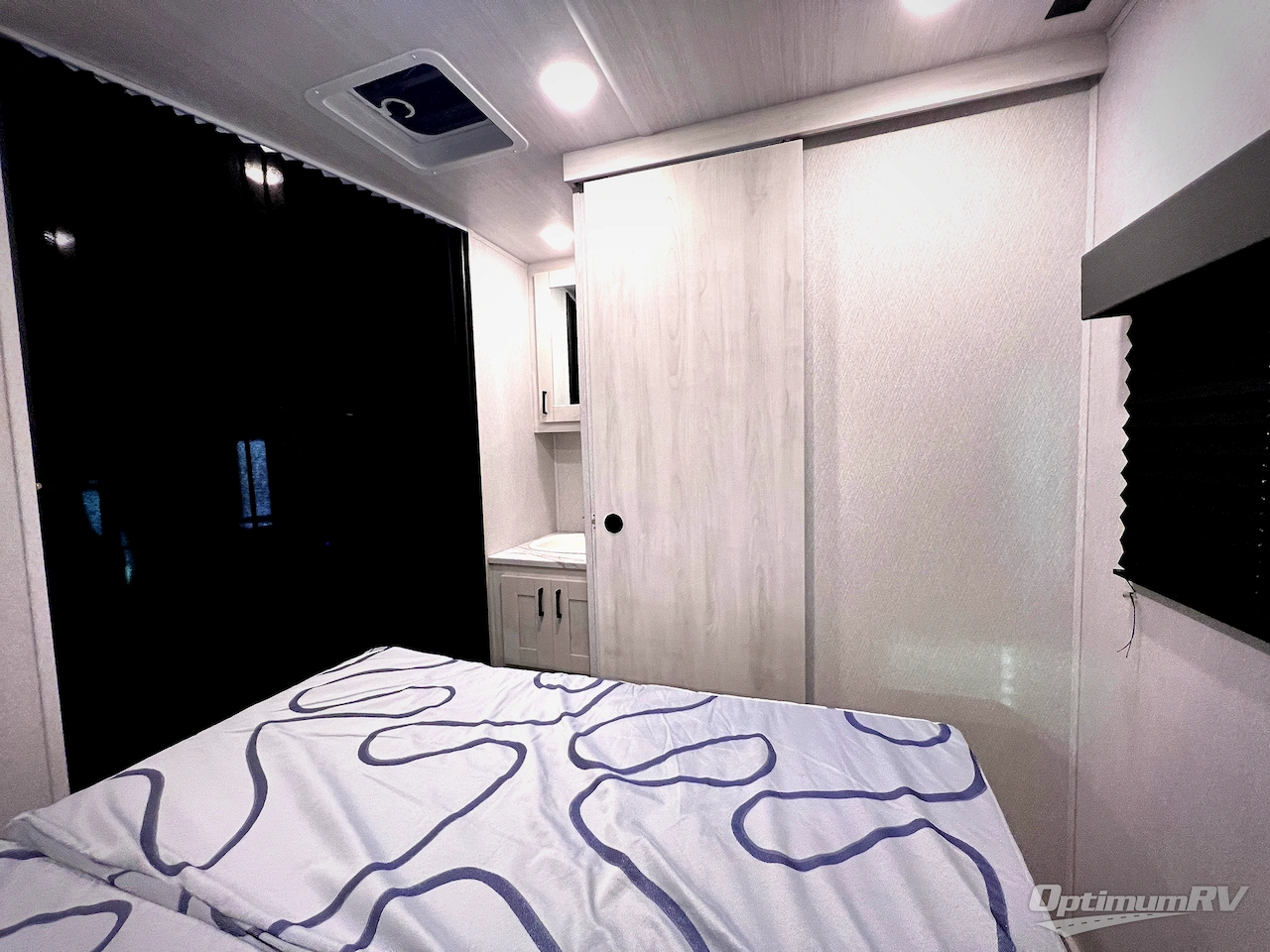 2025 East To West Entrada 2200S Photo 31