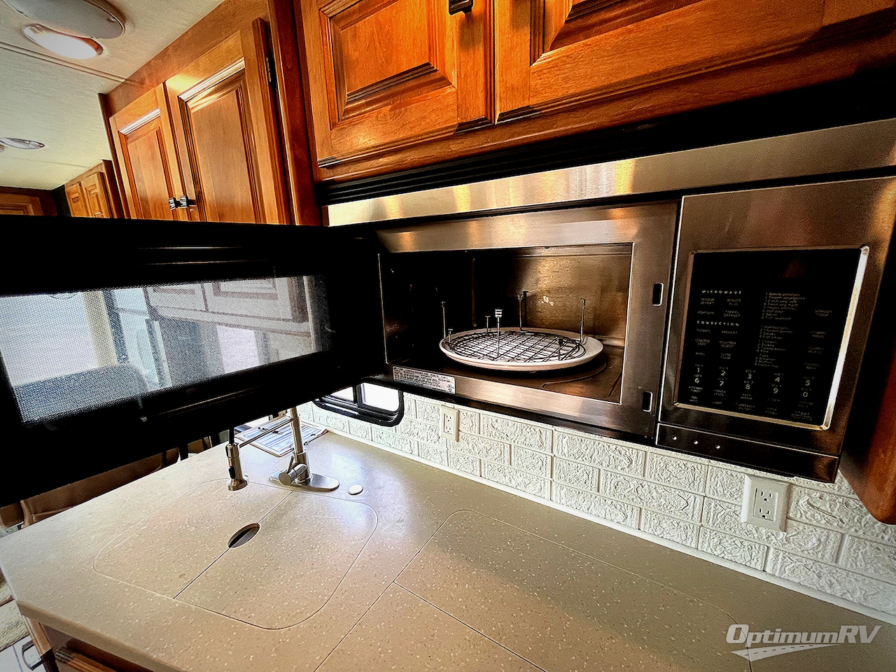 2014 Tiffin Allegro 31 SA Photo 15