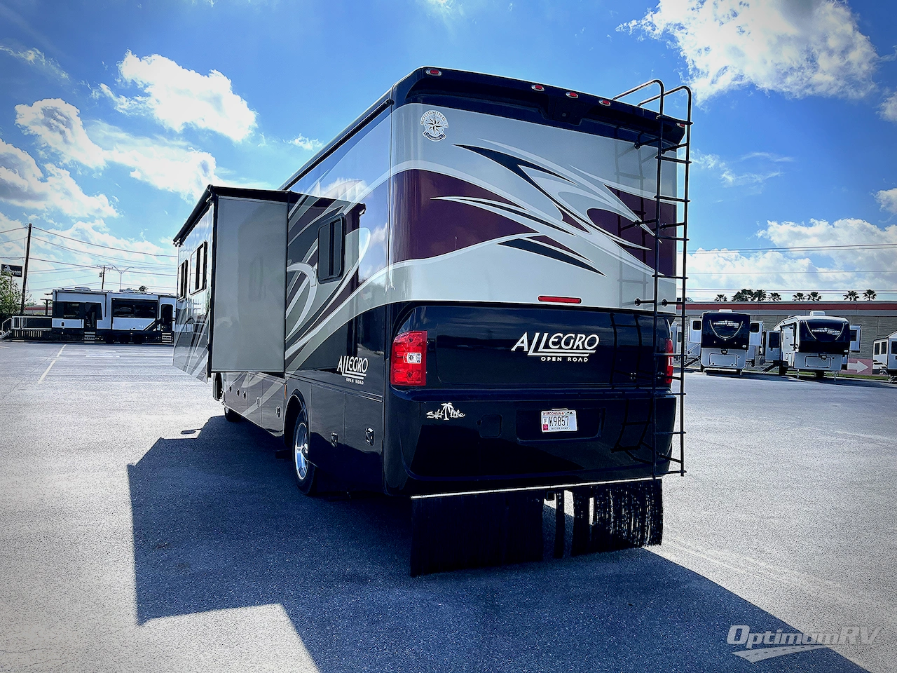 2014 Tiffin Allegro 31 SA Photo 3