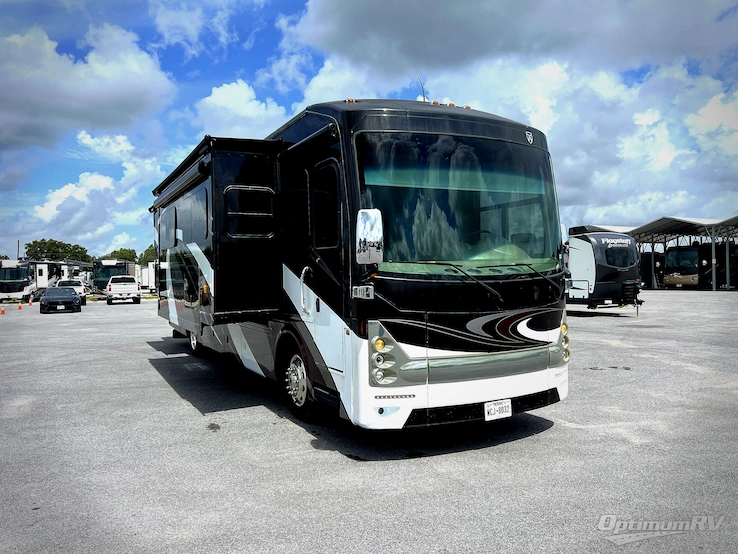 2016 Thor Tuscany XTE 36MQ RV Photo 1