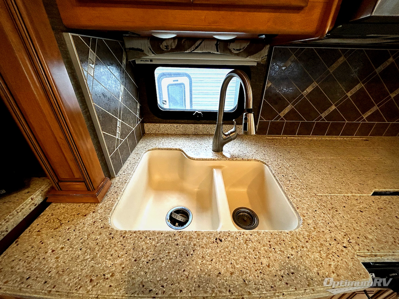 2016 Thor Tuscany XTE 36MQ Photo 18