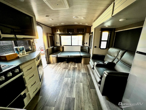 2022 Keystone Cougar Half-Ton 25RDS RV Photo 2