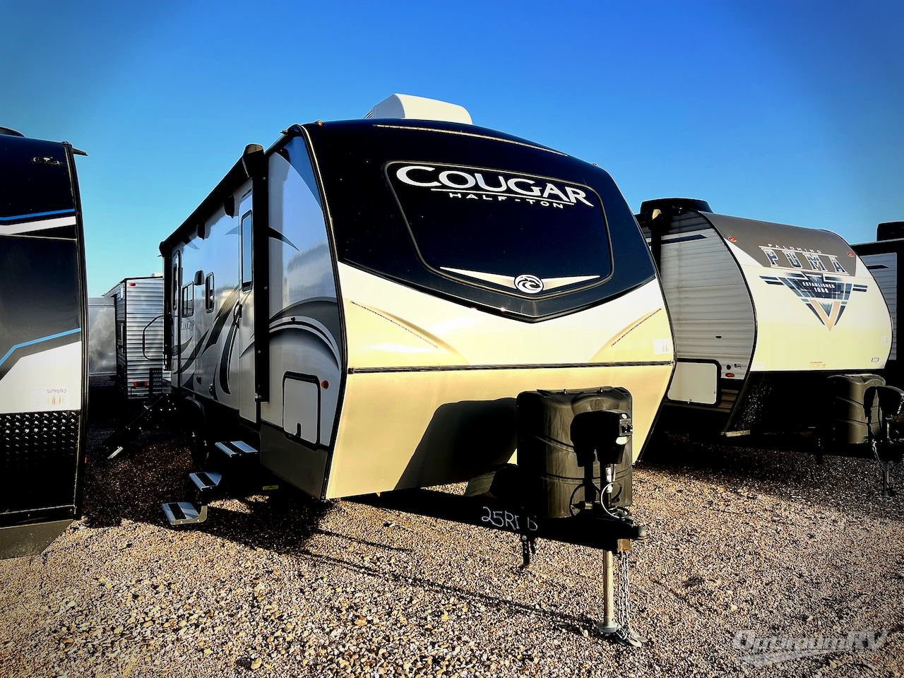 2022 Keystone Cougar Half-Ton 25RDS Photo 1