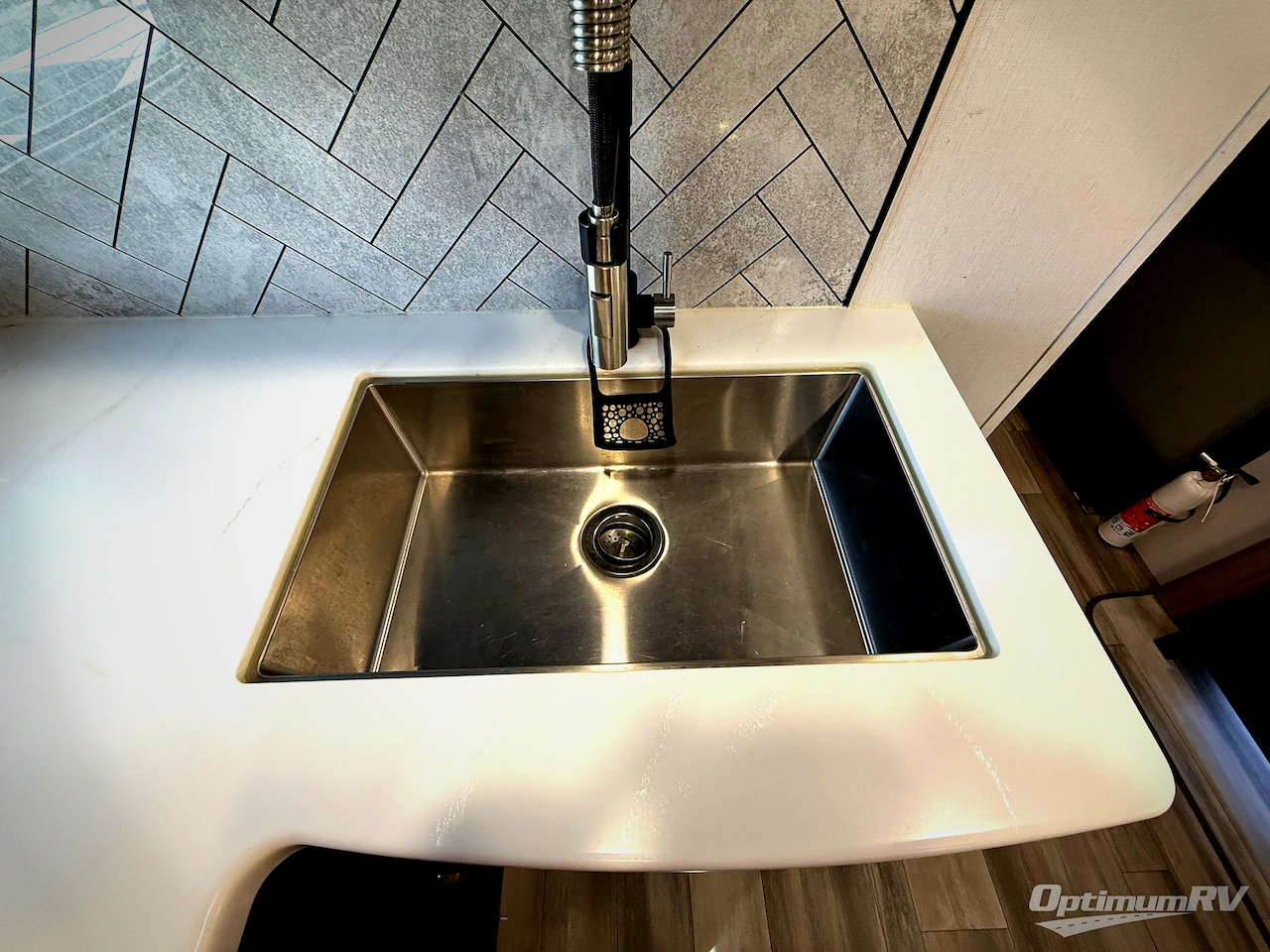 2023 Coachmen Freedom Express Liberty Edition 326BHDSLE Photo 9