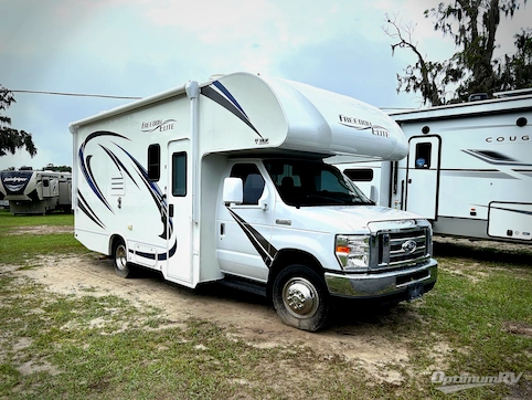 Used 2018 Thor FREEDOM ELITE 22FE Featured Photo