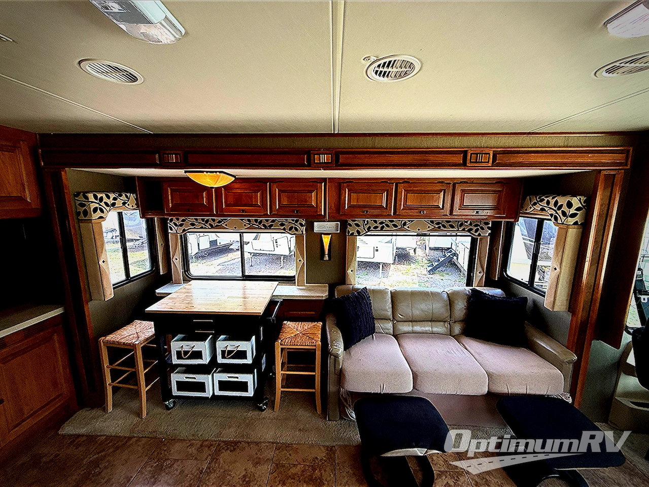 2013 Tiffin Allegro 34 TGA Photo 7