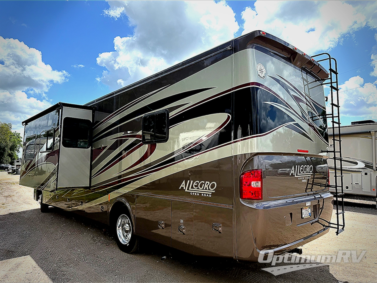 2013 Tiffin Allegro 34 TGA Photo 3