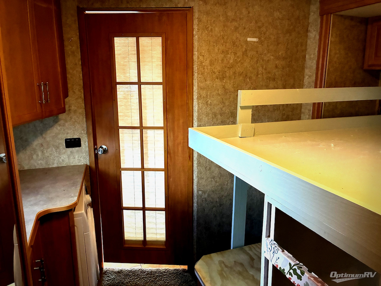 2006 Winnebago Voyage 35A Photo 17